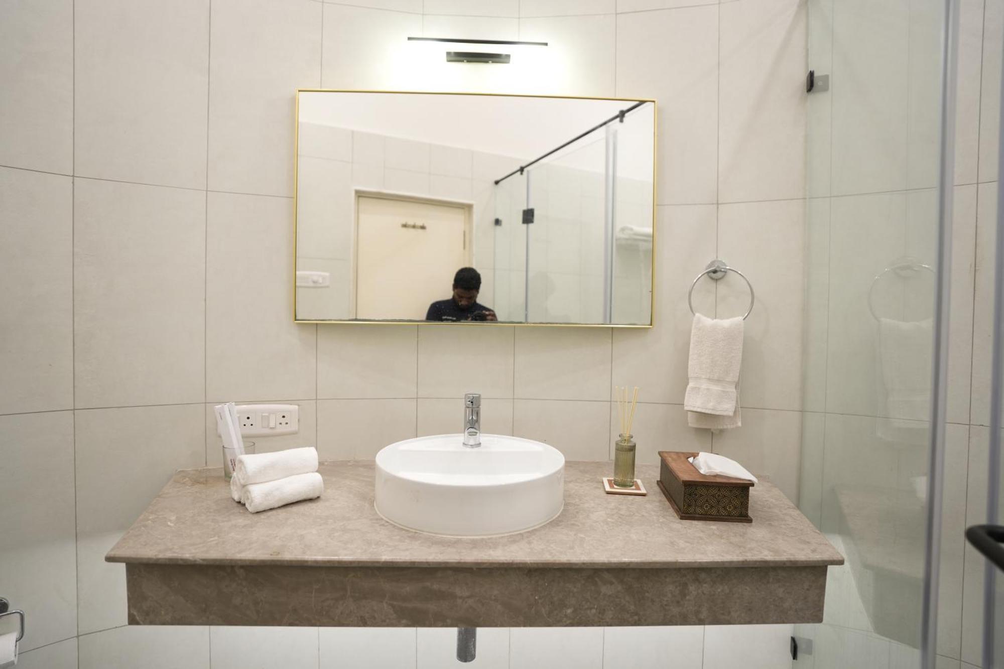 Hanu Reddy Residences Poes Garden Chennai Exterior photo
