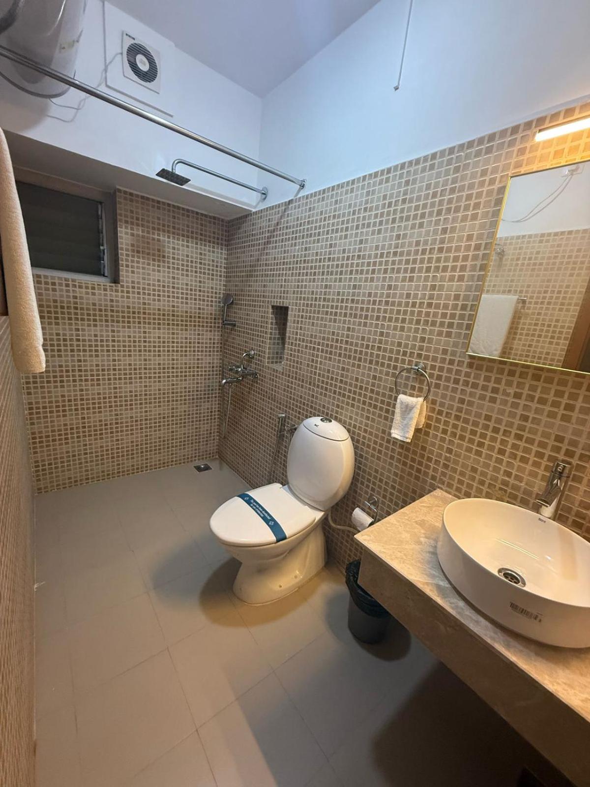 Hanu Reddy Residences Poes Garden Chennai Exterior photo